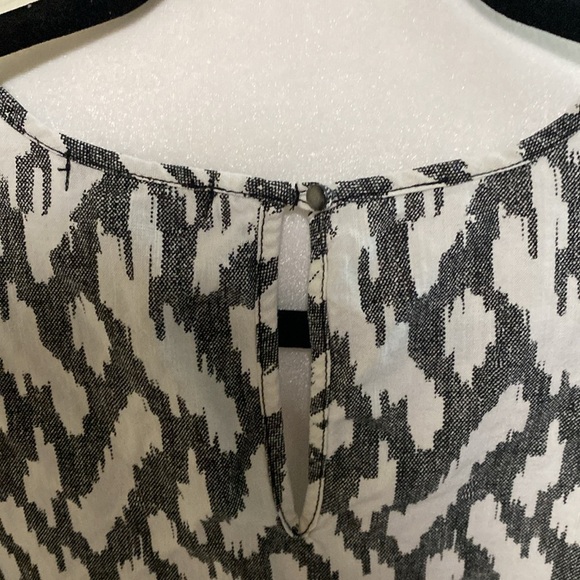 J.Crew Black and White Graphic Cap Sleeve Shorts Jumper. Size XS. With Pockets. - Picture 8 of 16